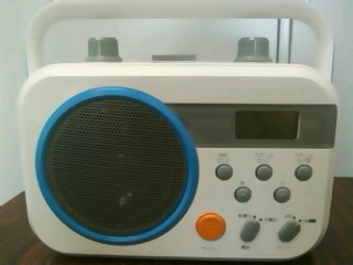 100724_radio.JPG